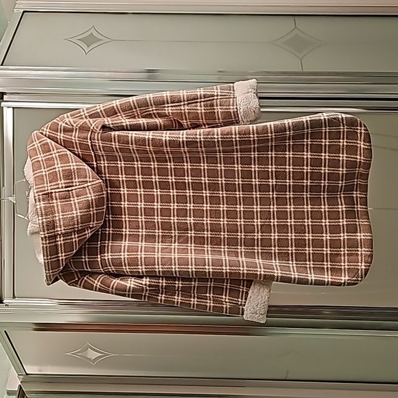 Centigrade Bonded Sherpa Lined Plaid Jacket. Brand new. Never worn. - Picture 11 of 13